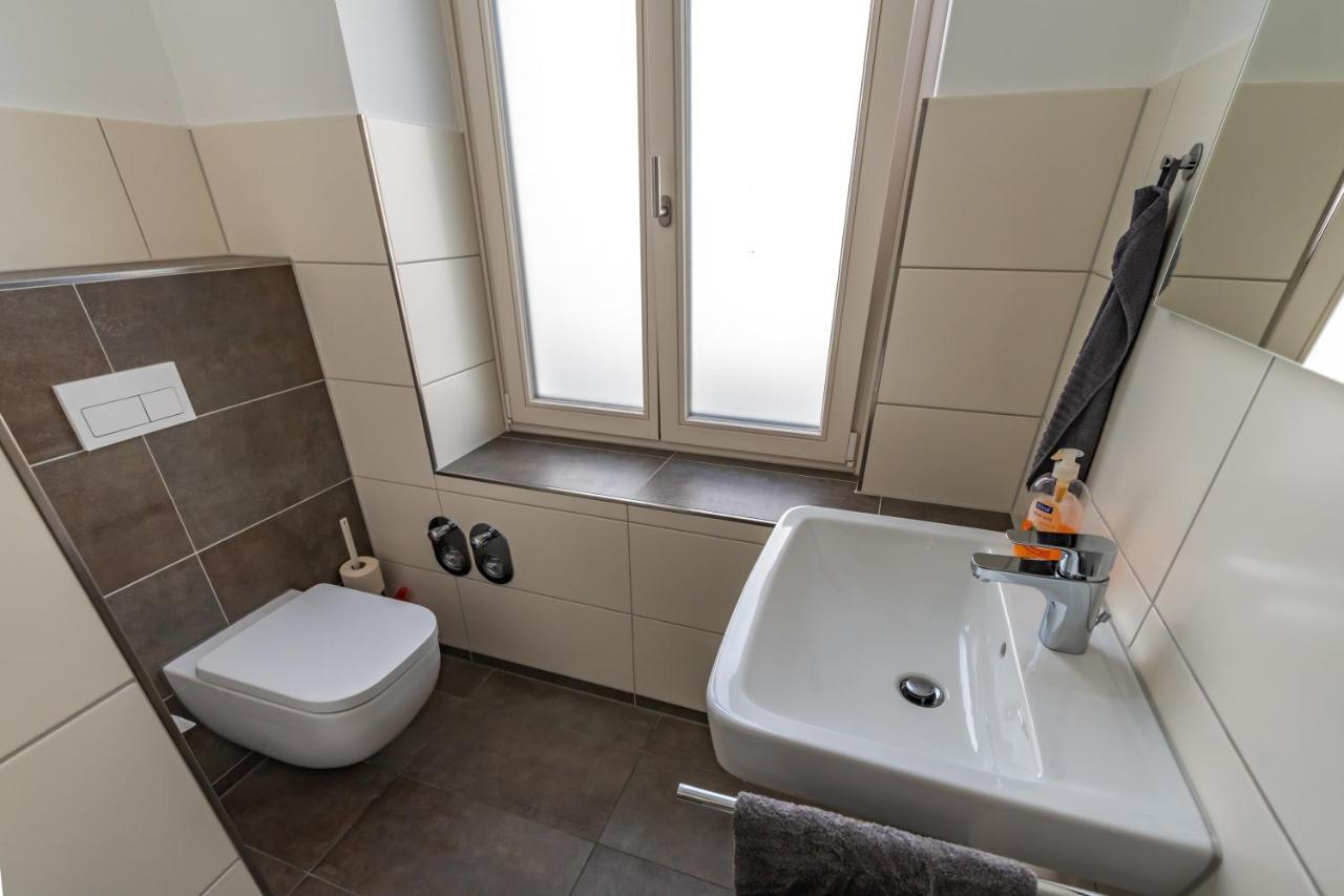Modern 6 Bathroom Villa In The City Oldenburg Eksteriør bilde