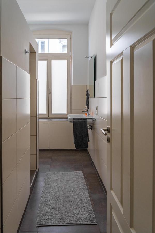 Modern 6 Bathroom Villa In The City Oldenburg Eksteriør bilde